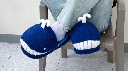 goraedooly's tweet photo. blue things minhyuk owns💙💙💙 https://t.co/naShtl492z