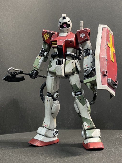 エコプラジムのミキシング改造、
ゲム・カモフ風鹵獲改修ジム完成〜!!
スプリッター迷彩は良いゾ…! 