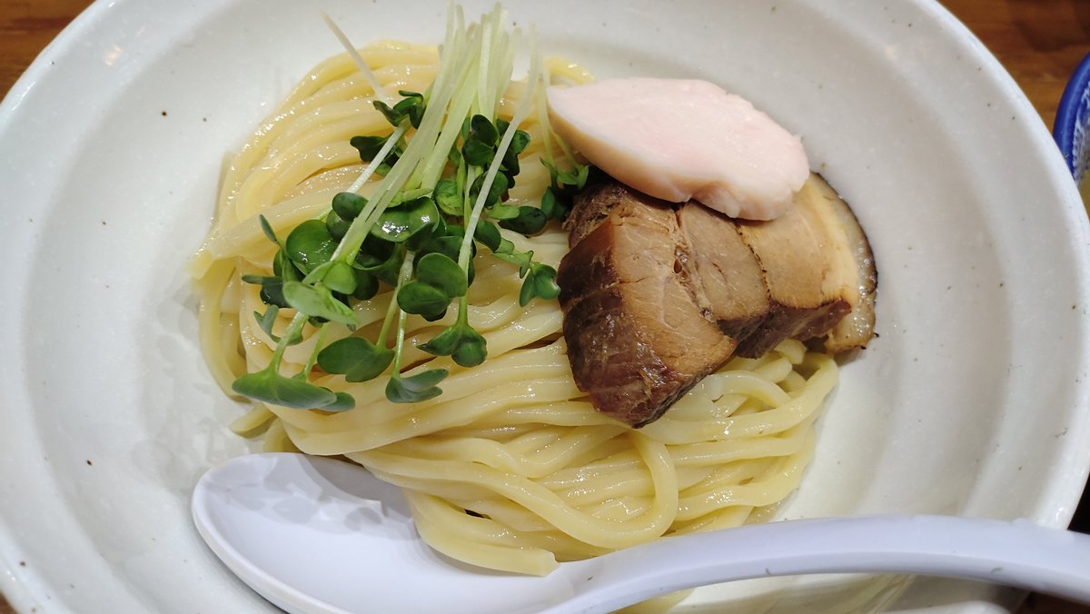 furusan's tweet photo. 百日紅@新宿三丁目
煮干しつけ麺900円
ウマウマごちそうさまでした。

#百日紅
#新宿
#ラーメン
#らーめん
#らぁめん
#らぁ麺
#つけそば
#つけ麺
#ラーメン巡り
#ラーメン大好き
#ウマウマ
#ごちそうさまでした https://t.co/9jRIVcglpM
