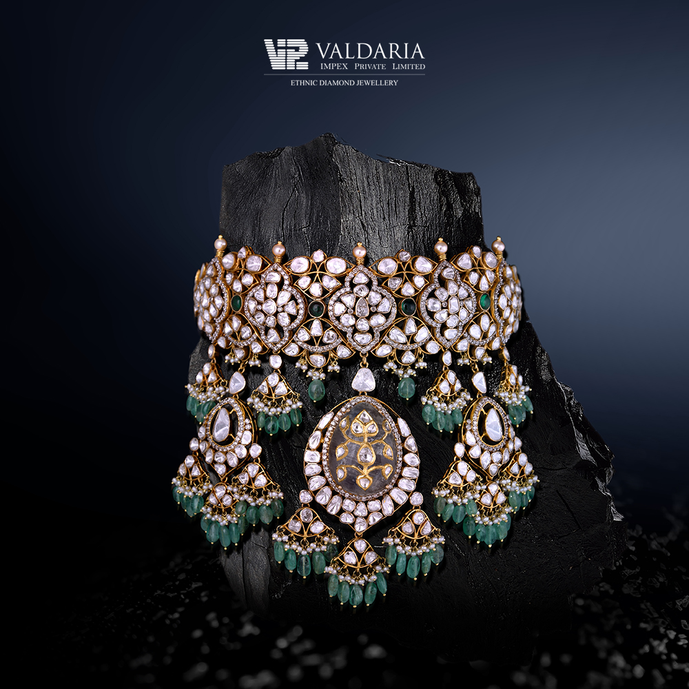 igiworldwide's tweet photo. Intricately designed neckpiece for the modern woman from the house of #valdariaimpex
We are looking forward to see their collection at the #IGI #DSHOW from 16th to 18th May 2022 at the Hyatt Regency, Gurugram.
#Cutstones #Facetedstones #Preciousstones #igiconfidence #dshow2022 https://t.co/kdN0OApz1l