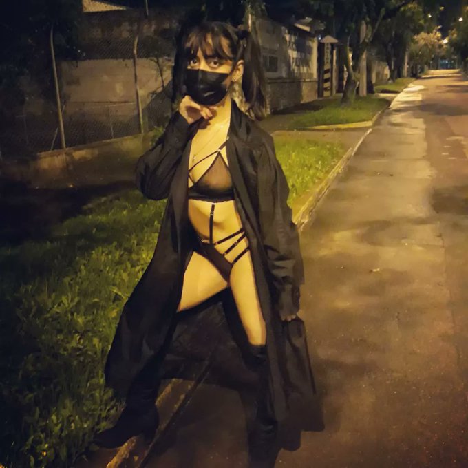Me veo bonita? https://t.co/8eCYWJM1OV