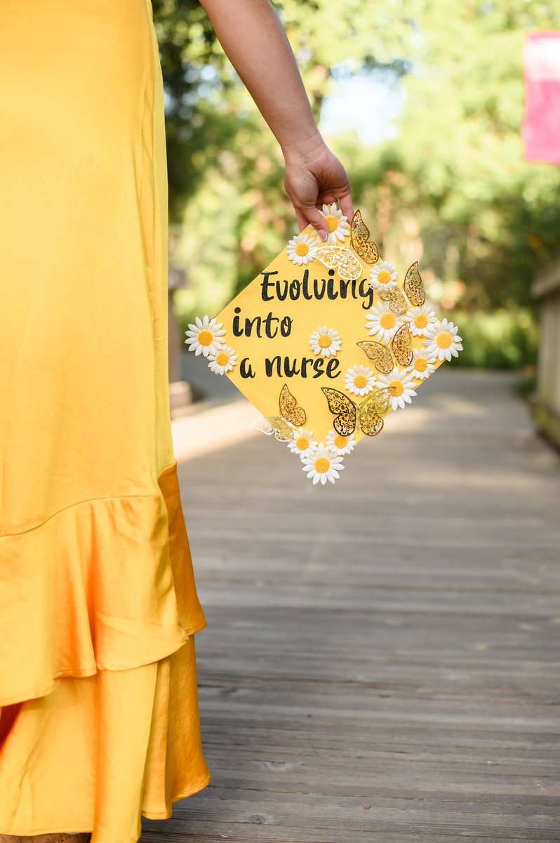 angeleyli's tweet photo. i am proud to say i am an official graduate of dominican university, BSN 2022!! RN license coming soon… 🩺💛 https://t.co/JQwZIeZDpd