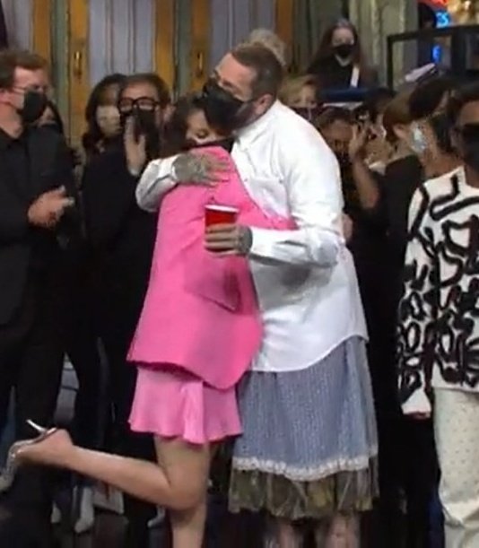 ıαη zi tweet media