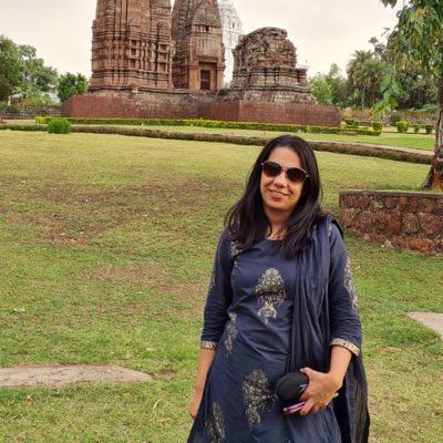 singhksmriti's tweet photo. #NewProfilePic https://t.co/vv3HKFED8Z