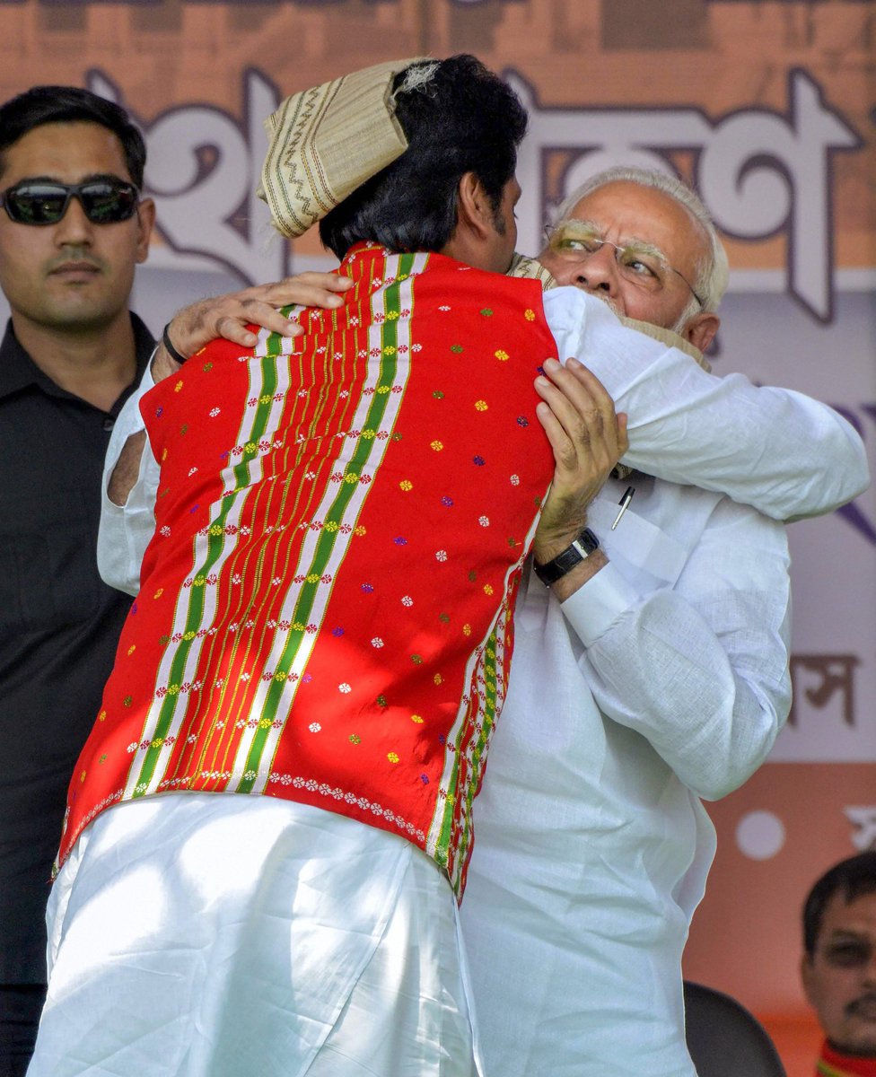 jiten_borgohain's tweet image. The day @BjpBiplab hugged Modi , his counting started !