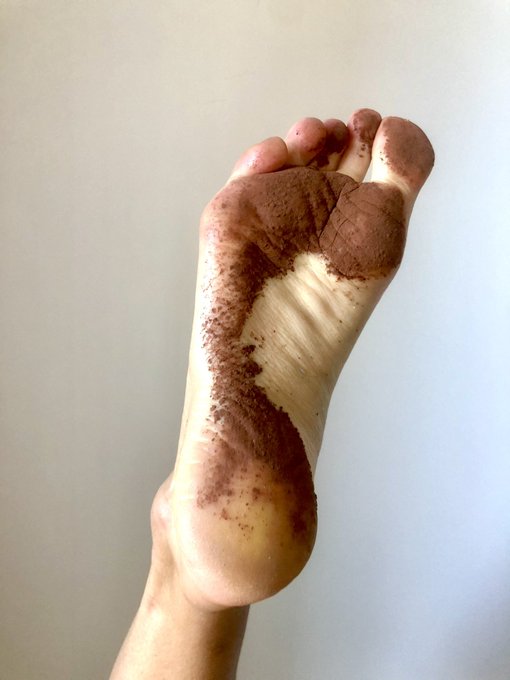 #feet #feetworship #footfetish #soles #feetvideo @Solesshoutouts https://t.co/YmDC5HuFB5<a href="/tag/feet"class="tags">#feet</a><a href="/tag/feetworship"class="tags">#feetworship</a><a href="/tag/footfetish"class="tags">#footfetish</a><a href="/tag/soles"class="tags">#soles</a><a href="/tag/feetvideo"class="tags">#feetvideo</a>