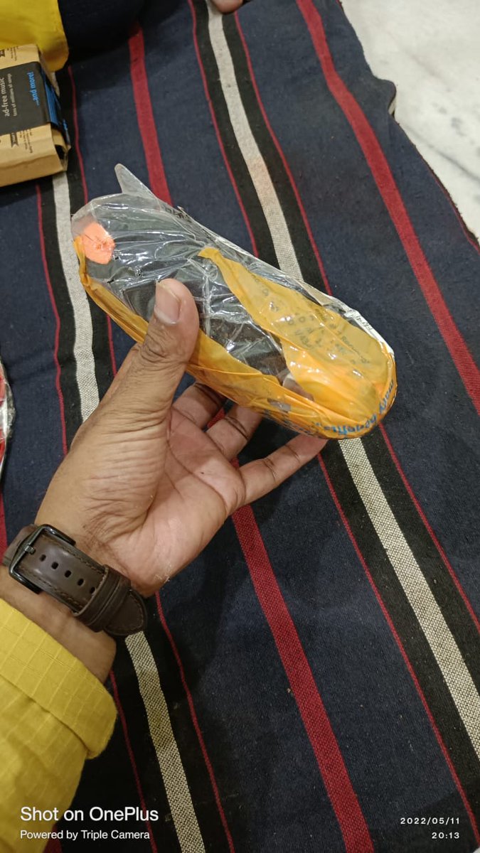 CkSignin's tweet photo. @AmazonHelp @amazonIN @PrimeVideoIN 
This is how much Amazon services has been dowgraded to..
Worst service and product delivery
Bdw this is 1800 rs sunglass
#amazonworst https://t.co/yTzBpCxhKq