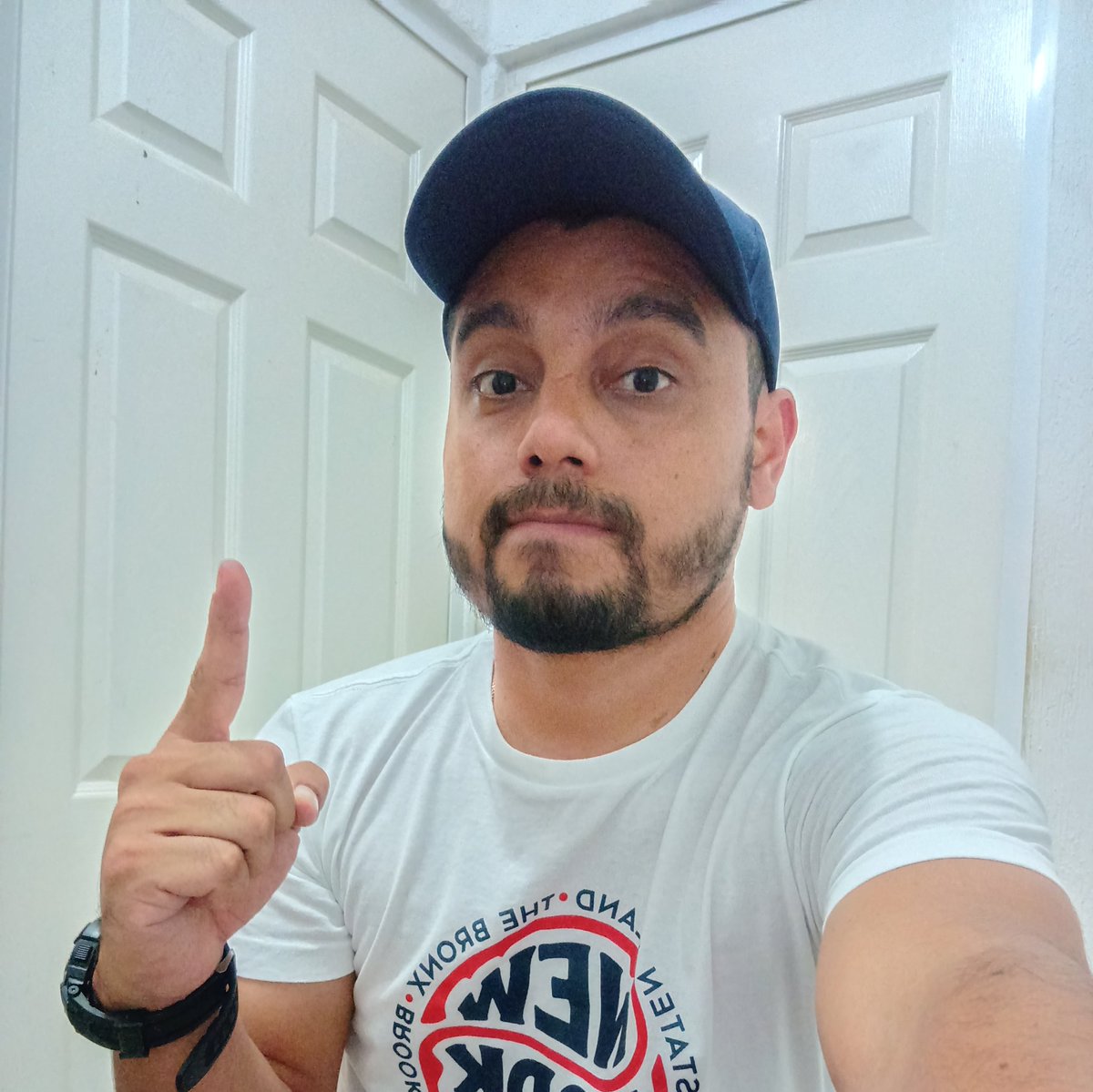 CoHeJo's tweet photo. #NuevaFotoDePerfil https://t.co/AjmtSVi9MD