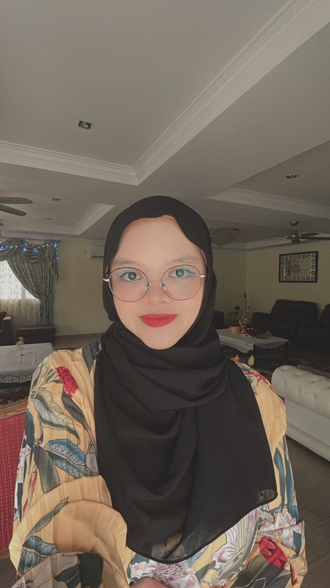piqaah_'s tweet photo. Raya day —? https://t.co/XiPWPriJ99