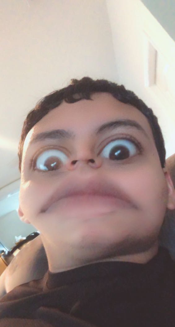Yosoyjoeel's tweet photo. Mi cara al ver el video de el hijo de molusco https://t.co/SMMO0k08LC
