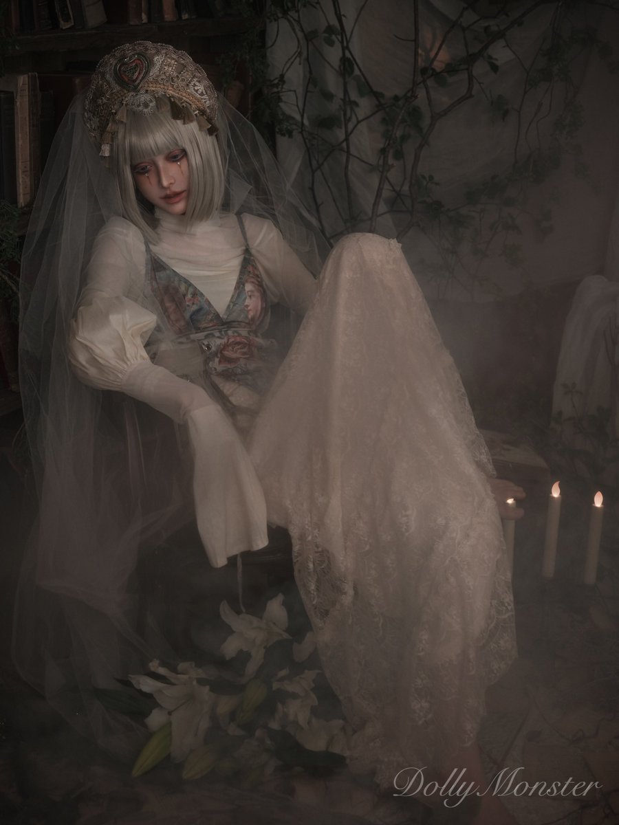 dolly_monster_c's tweet photo. 【📚図書室の亡霊🌳】

✨✨新作✨✨

model▶︎@chuchuokrn 

#闇の王展2022 https://t.co/U7FNlgu9Fj
