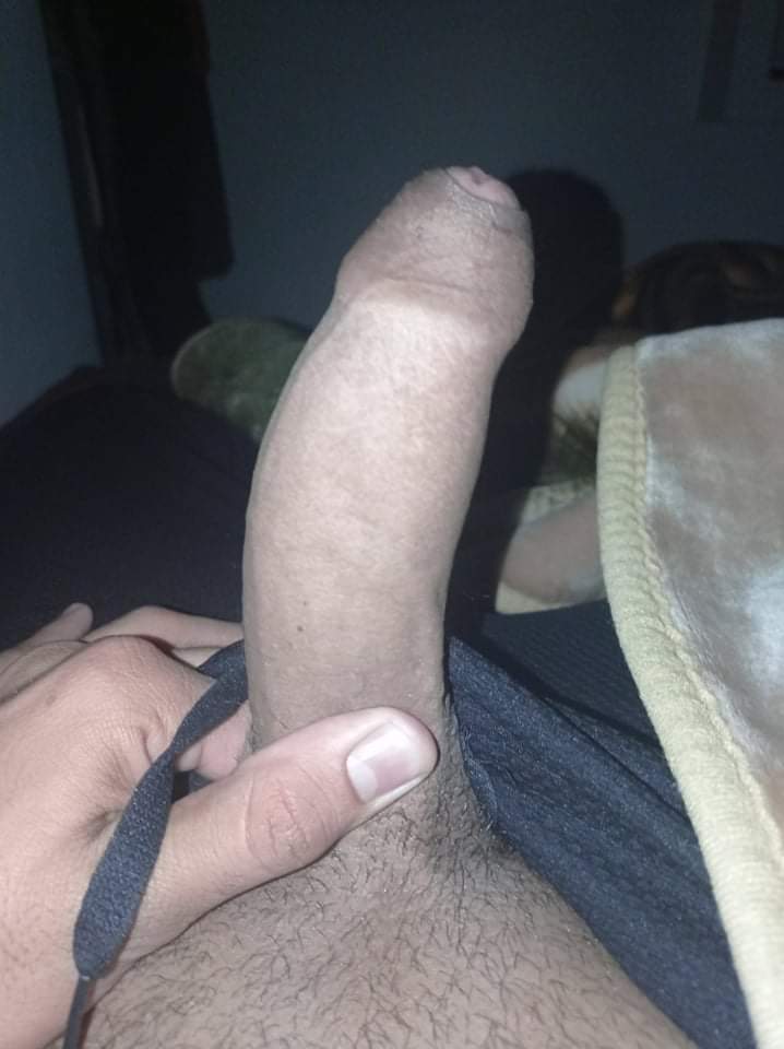 ComoxFemboy's tweet photo. @FlareWolfsbane @rainbowfemboy Does anyone like uncut https://t.co/E02MGXPuRM