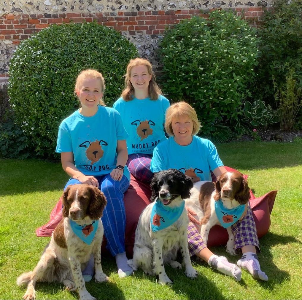 Who do you think got the muddiest? >>>

Great day with #loungersclothing team at  the <a href="/Battersea_/">Battersea</a> muddy dog challenge 🐶🏃‍♀️