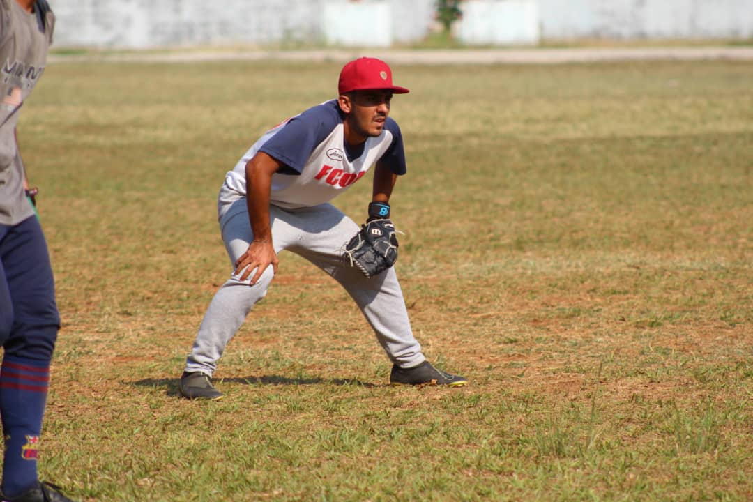 beisbol_fcom's tweet photo. 🖐️𝗣𝗢𝗥 𝗔𝗛𝗜́ 𝗡𝗢 𝗦𝗘 𝗕𝗔𝗧𝗘𝗔

Ese es el tweet... 😎

#Comunicacion_agresivo #TeamFcom https://t.co/hS6DjRxS9M