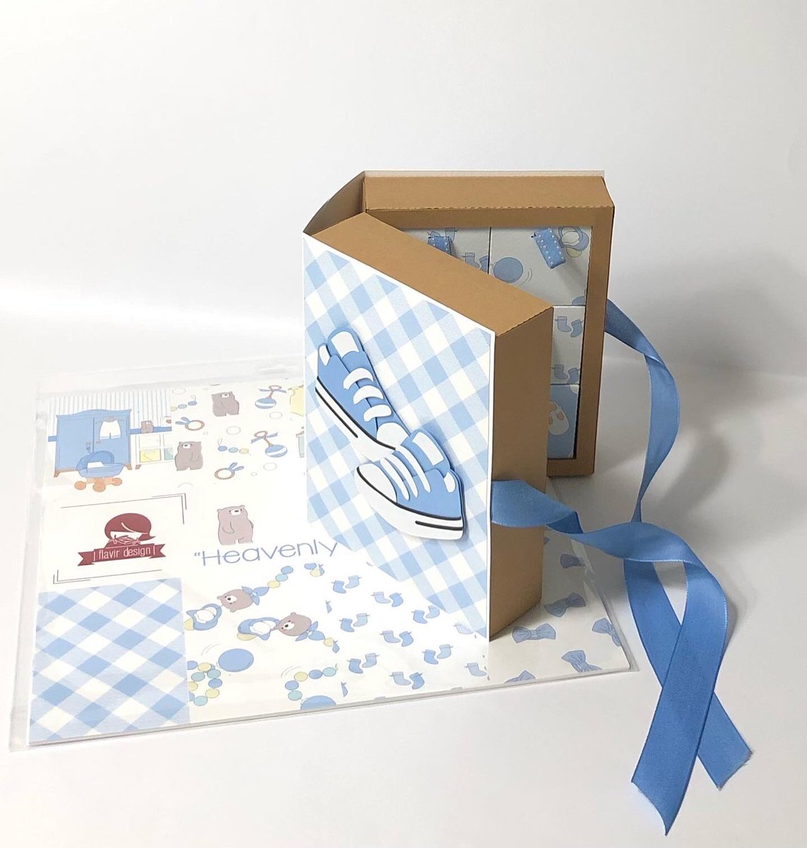 MosconeDaniela's tweet photo. Una scatola porta ricordi realizzata con la Cameo4 utilizzando la carta del Paper pac dell’ultima collezione di carta, in vendita sul mio shop:
https://t.co/o001MU68jP #paper #paperpac #silhouetteinc #handmade #plotter https://t.co/f7OyJf5vOA