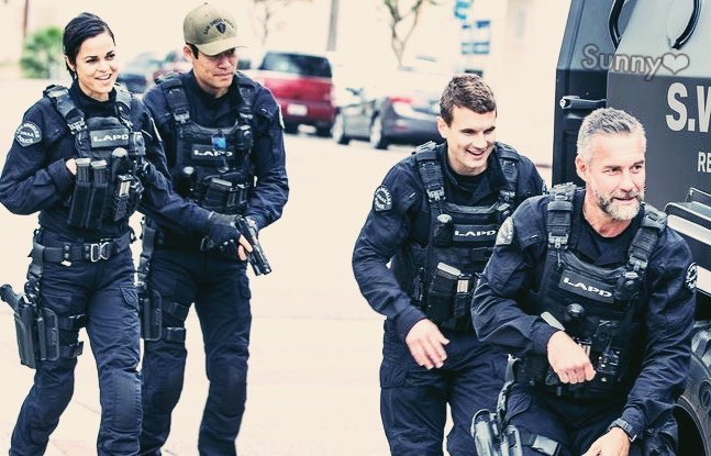 sunny_swat_jp's tweet photo. Like the smiles.
#swat #swatjp #swatcbs #sptv https://t.co/RXrtQ6QK3d