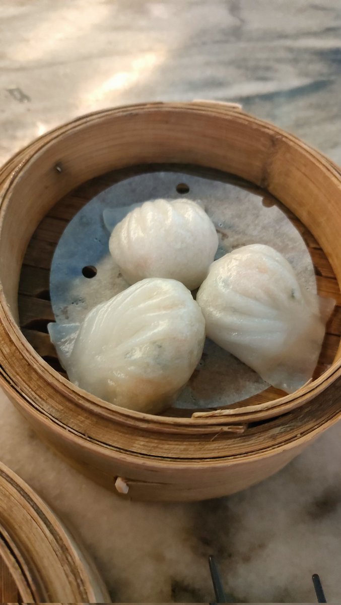 Sophietaliya1's tweet photo. I 🫶 dimsum #Ipoh #CanningDimsum #Malaysia https://t.co/EN9pCOcUOp