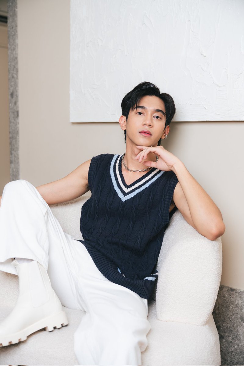 Atiwaritfanclub's tweet photo. ถูกใจคนนี้ 100% 
#หวานเย็นของเอิร์ธ🌍 
#earthhwr https://t.co/GHpf4jxyAc