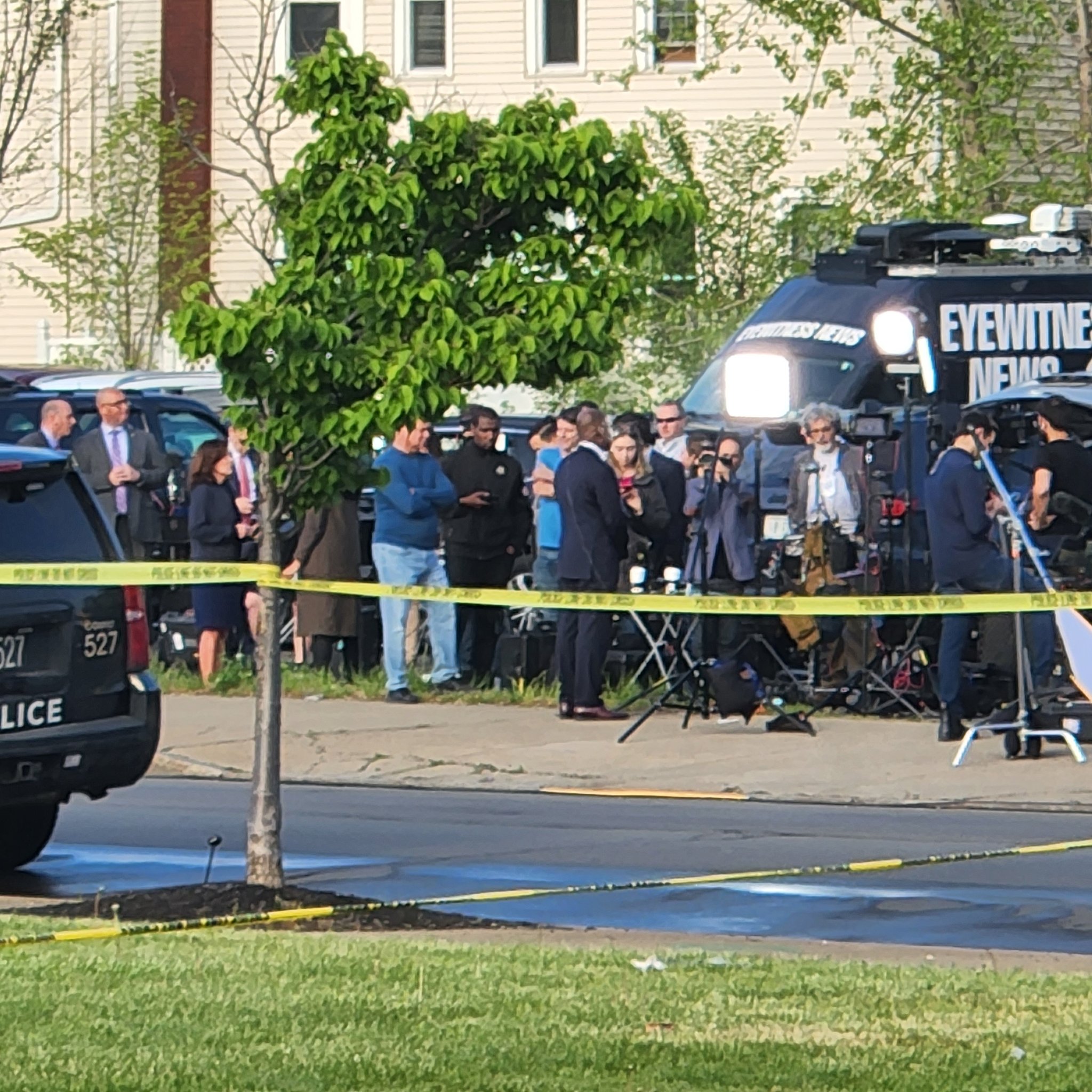 Pete Gallivan on Twitter "As the national media descends on the scene