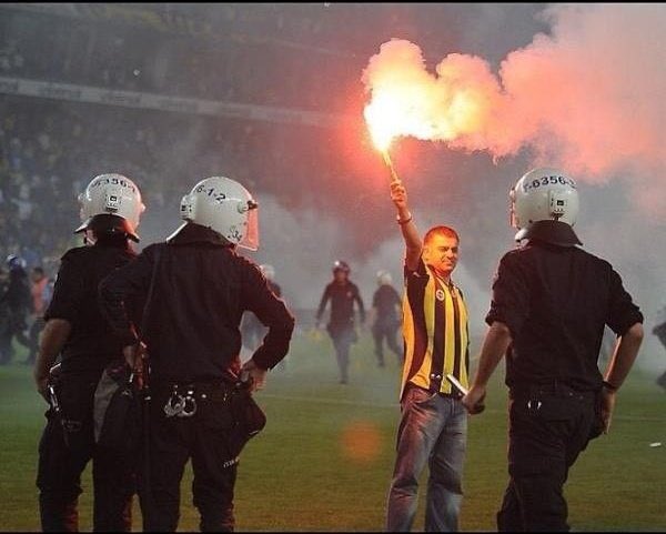 Barış isteniyorsa en büyük destekçisi, savaş isteniyorsa en korkulması gerekenleriz.
