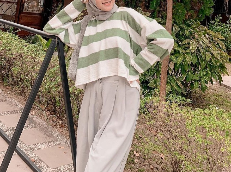 mianehajima's tweet photo. 23. atasan #shopee

- danyra strip https://t.co/mkLhwXW8yu
- sweatshirt https://t.co/bGg1q7vhfW https://t.co/nZp1J9g6lR