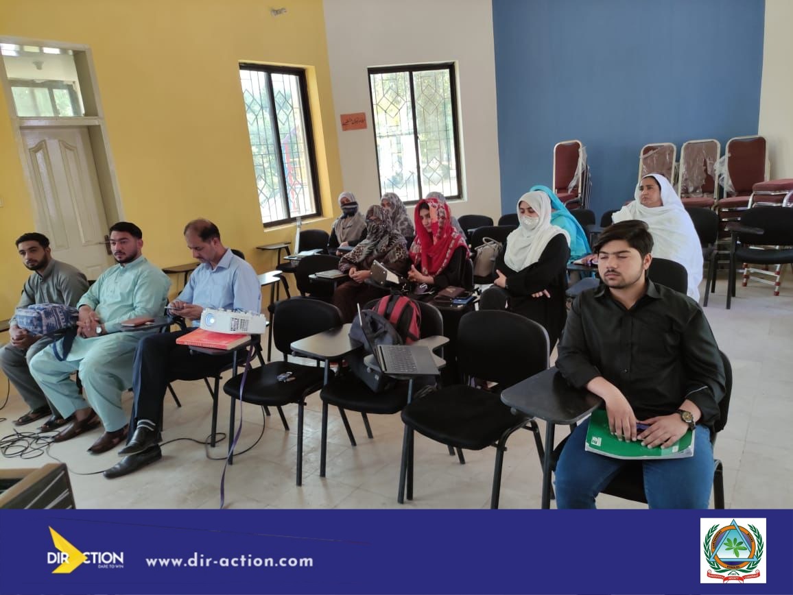 DirActionSkills's tweet photo. Batch 1 classes begin at our Kharian Campus!  

Mr. @AwaimTariq, Director Training and Operations at DirAction, conducting the first class of the batch. 

Hoping the students make the best of the training. 

#DirAction #kharian https://t.co/nsDbsH1CGX