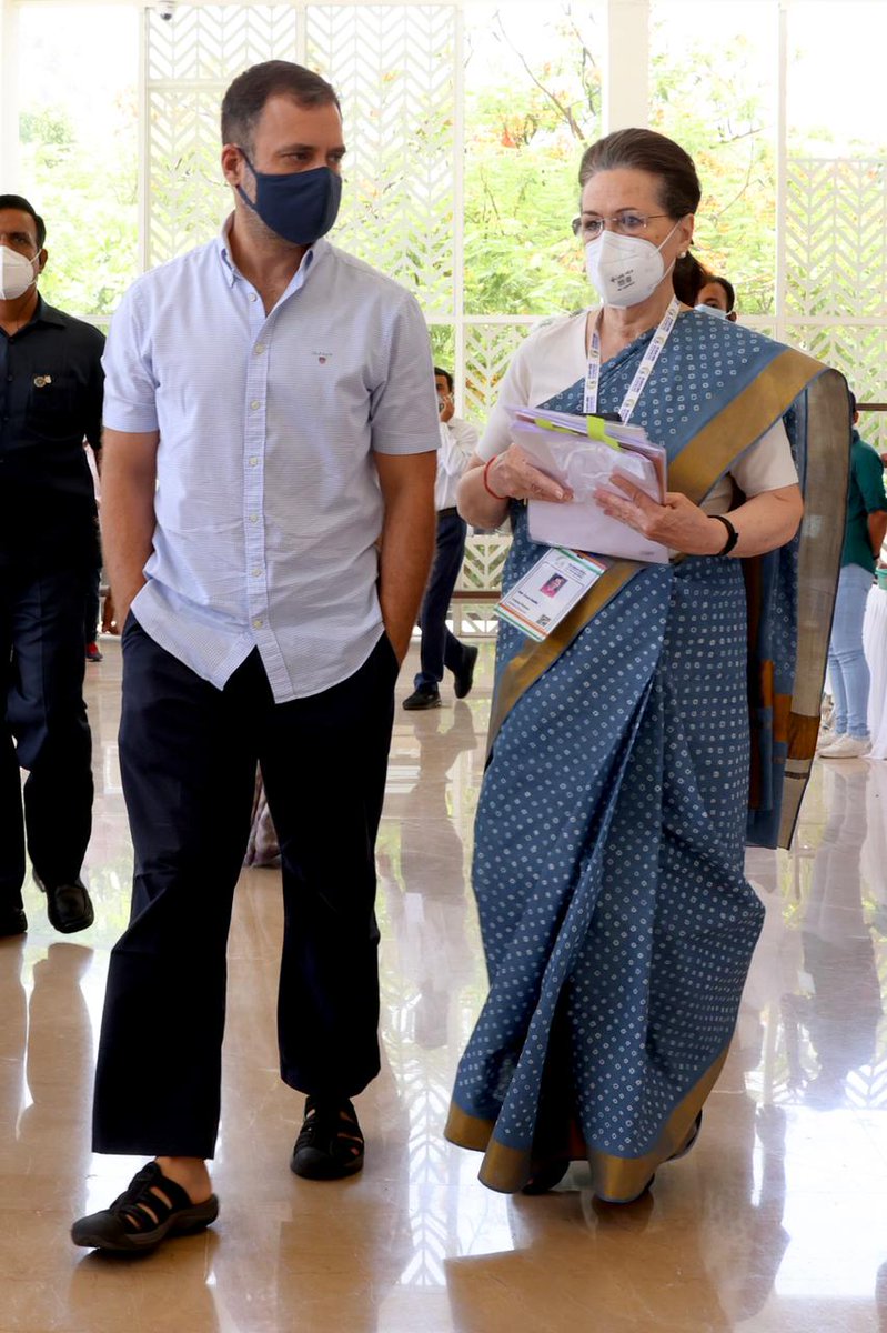 MiniforIYC's tweet photo. कदम बढ़ते रहेंगे, संग देश के चलेंगे...
संकल्प हमने लिया है, पूरा उसे करेंगे lll https://t.co/R4OSC4JvCw