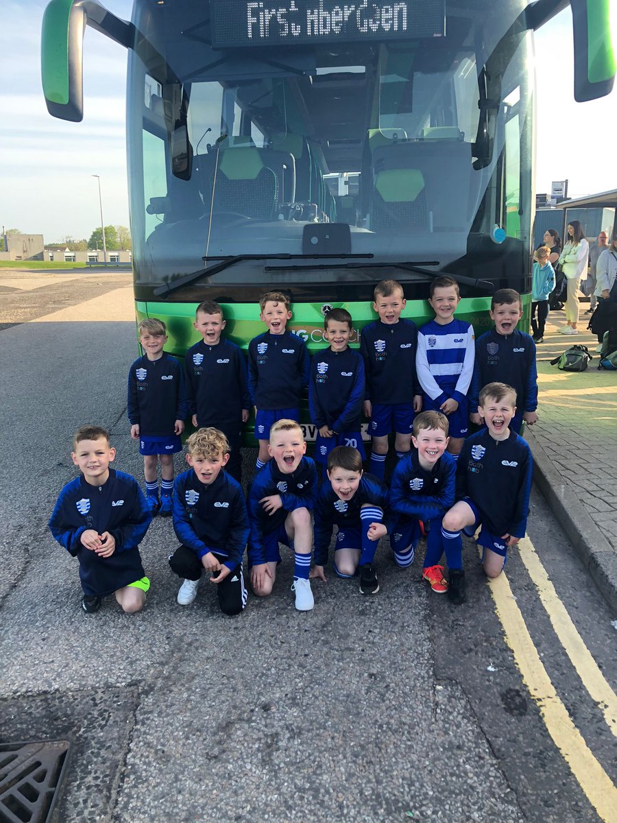 Dyce2014's tweet photo. On our way down to @KFCYouthAcademy for an away day! COYD🔵⚪ #awaydays #teamphoto #bustrip #squadgoals https://t.co/U0cagEnsuM