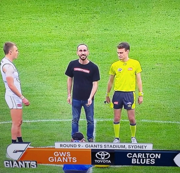 Today I flipped the coin for an #AFL game, Giants &amp; Carlton.
I think it's the time to flip the government too.