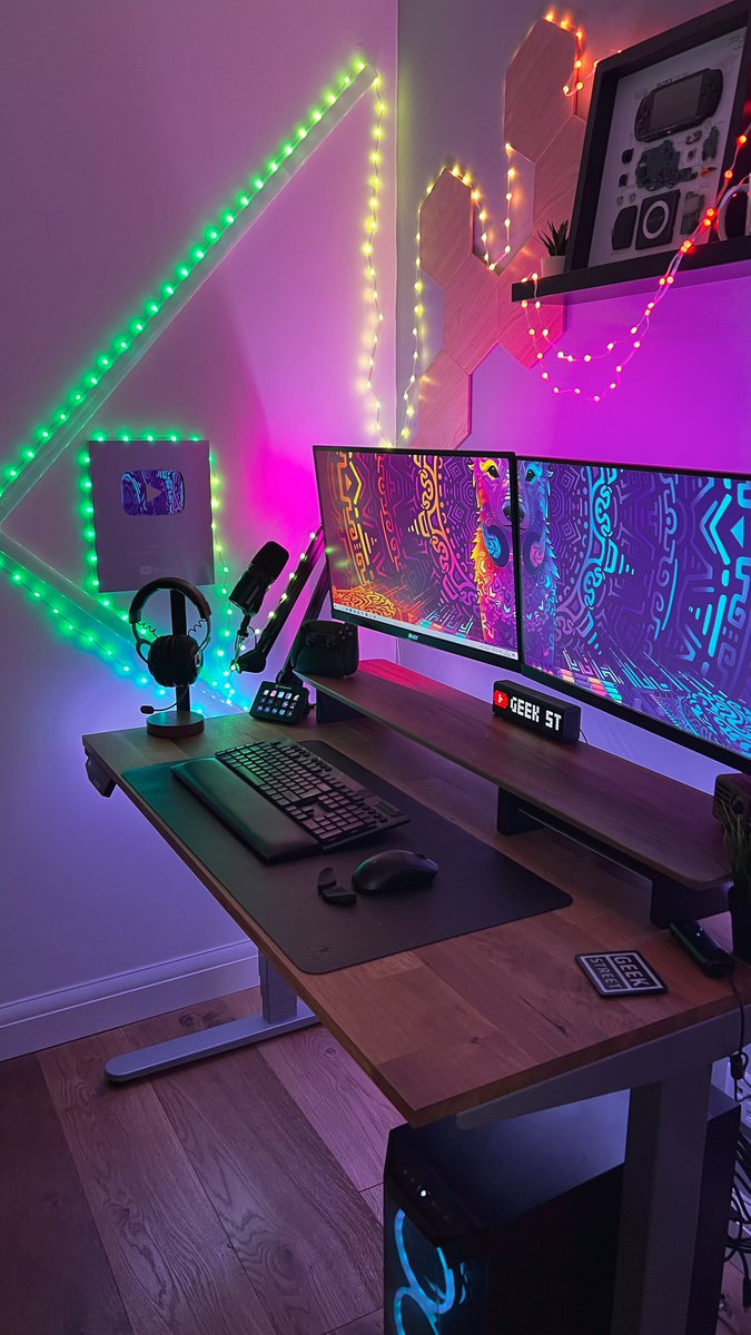 YTGeekStreet's tweet photo. Add some ambient colour to any room! 
@TwinklyLED Dots
Over 200 multiple colours, App supported , works with voice control and a massive range of different lighting effects 
https://t.co/h95uUB6wTR

#LED #ledlights #gaming #lights #rgblights #gaminglights #rgbroom @YTGeekStreet https://t.co/DrFG1RjXTq