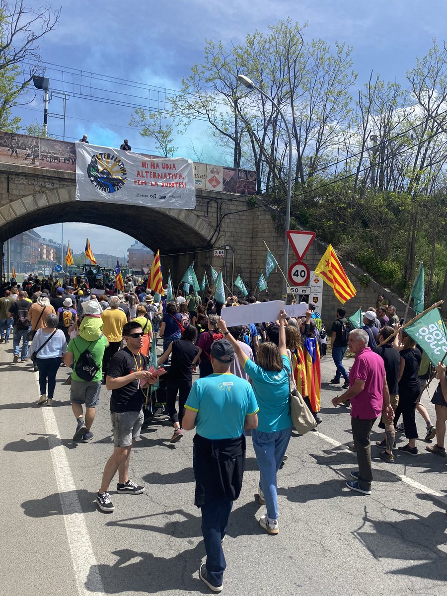 Demostració de força de la plataforma <a href="/stopjjoo/">Plataforma #StopJJOO</a> al Pirineu. Mai abans s’havia vist una manifestació com aquesta a Puigcerdà:
