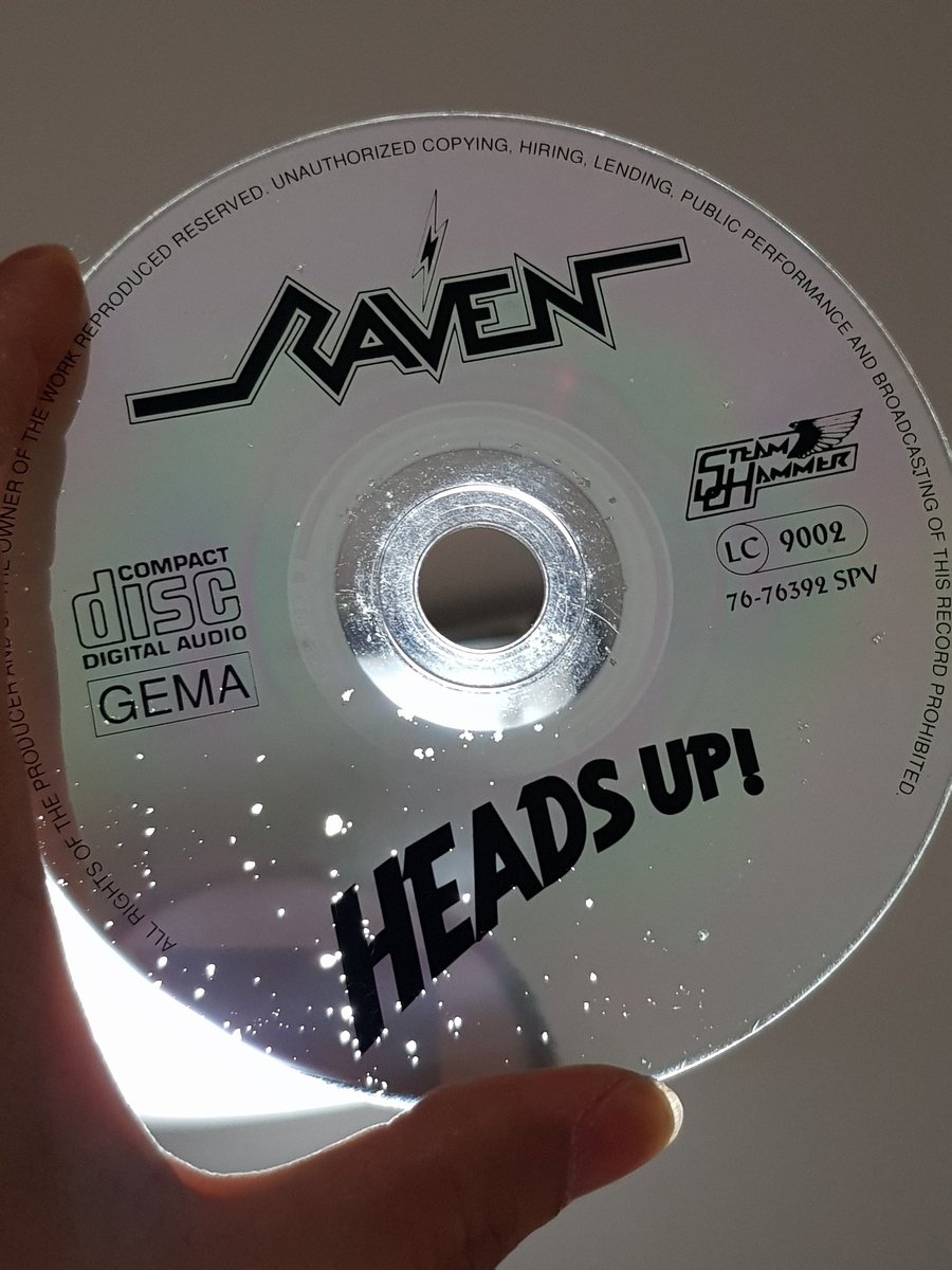 Cdは年が経つとこんな風に劣化する 保存状態以外にも原因ありそう 永遠を求めたら古代の方法に戻っていくのか Togetter