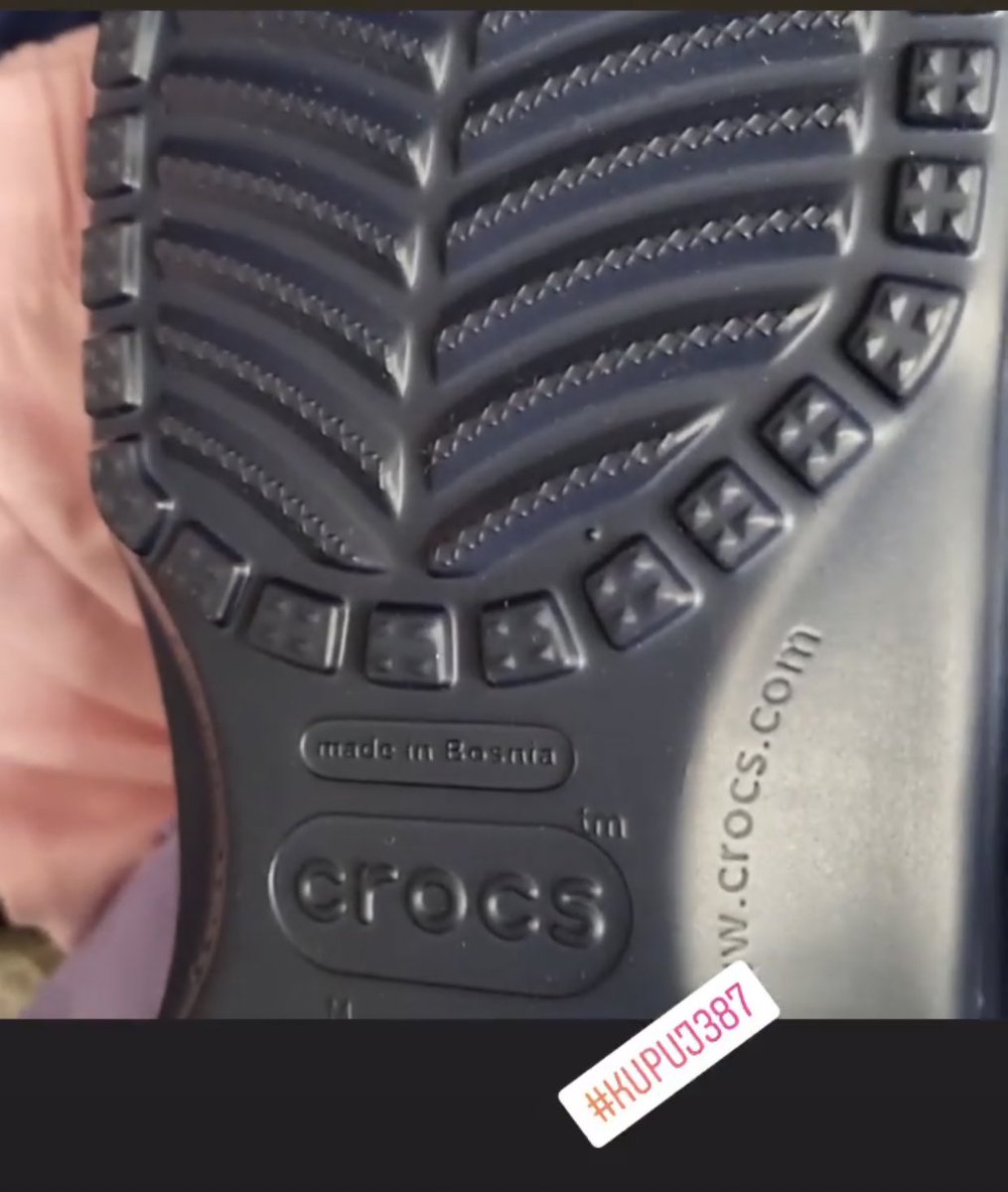 amranaa__'s tweet photo. Jeste li znali da se #crocs proizvodi u #BiH ? Drugarica juce u Danskoj kupila. #madeinbih https://t.co/c5YIfEdcRg