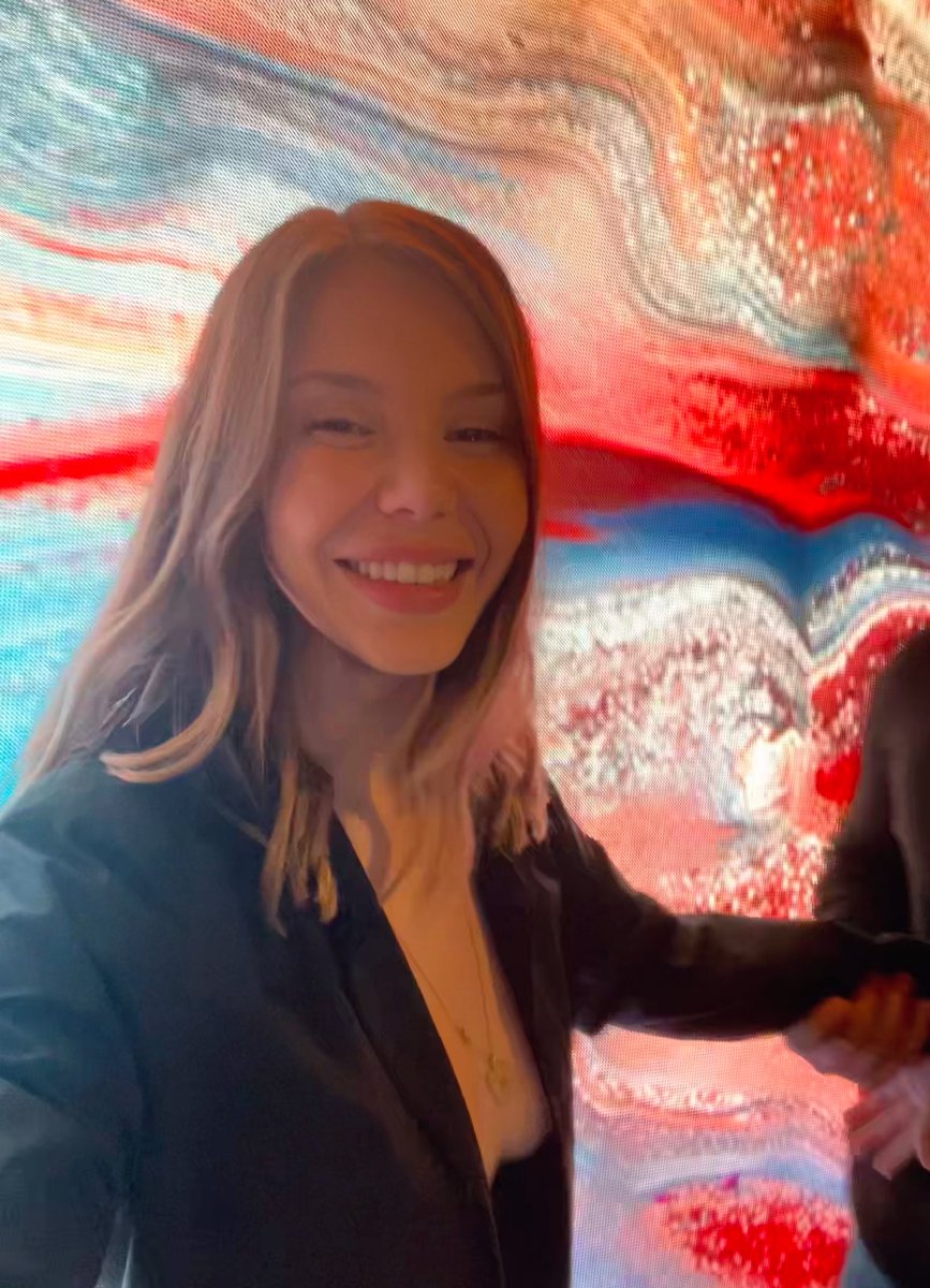 GM/GN🫶

Final day of the exhibition! nd here are my new fav photos😂 love u all sm