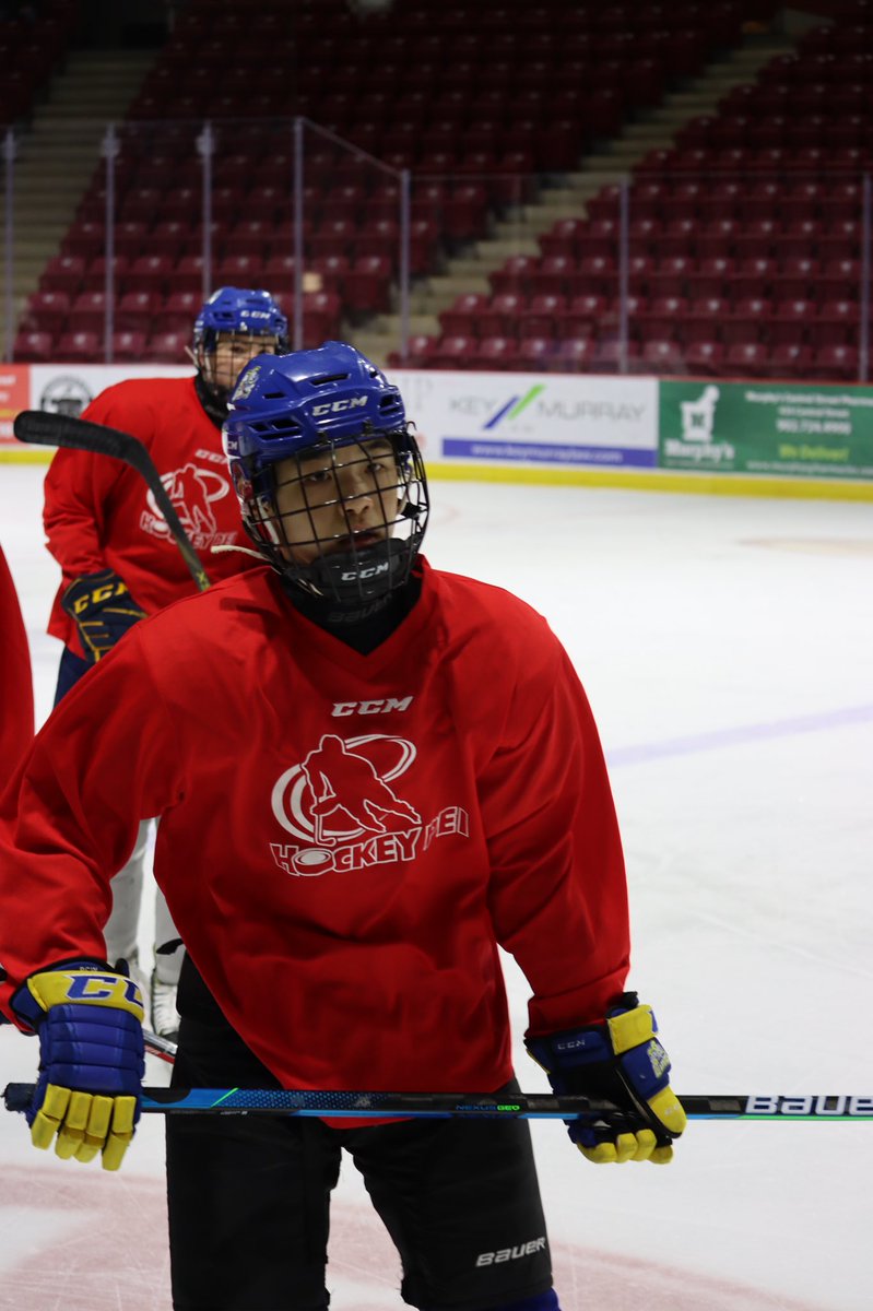 HPEI_HPP's tweet photo. No, it’s not Christmas 🎄 

— It’s Canada Games (🔴 vs 🟢)

#HPEI_HPP | @HockeyPEI https://t.co/cCodtGnv3h