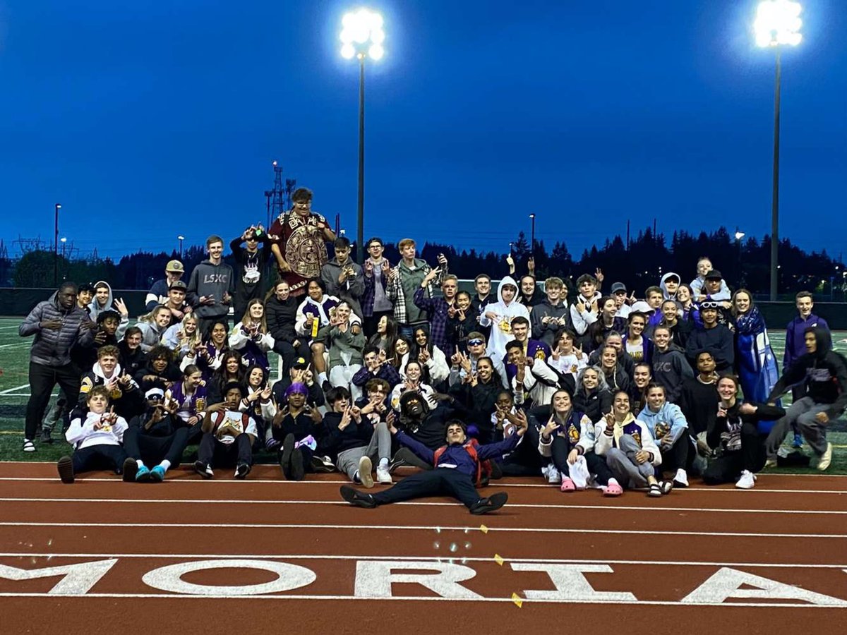 4A Wesco Champs!🙌🏽
Qualified for Districts next week for all of my 4 events!!