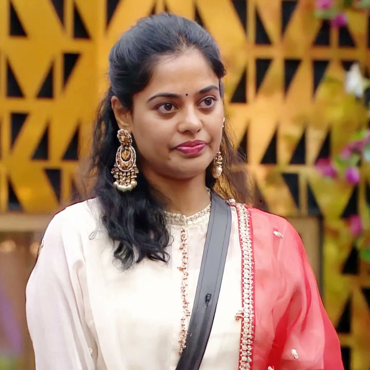 thebindumadhavi's tweet photo. Happy Sunday !!

#bindumadhavi #BinduTheSensation https://t.co/qPPJKW9H62