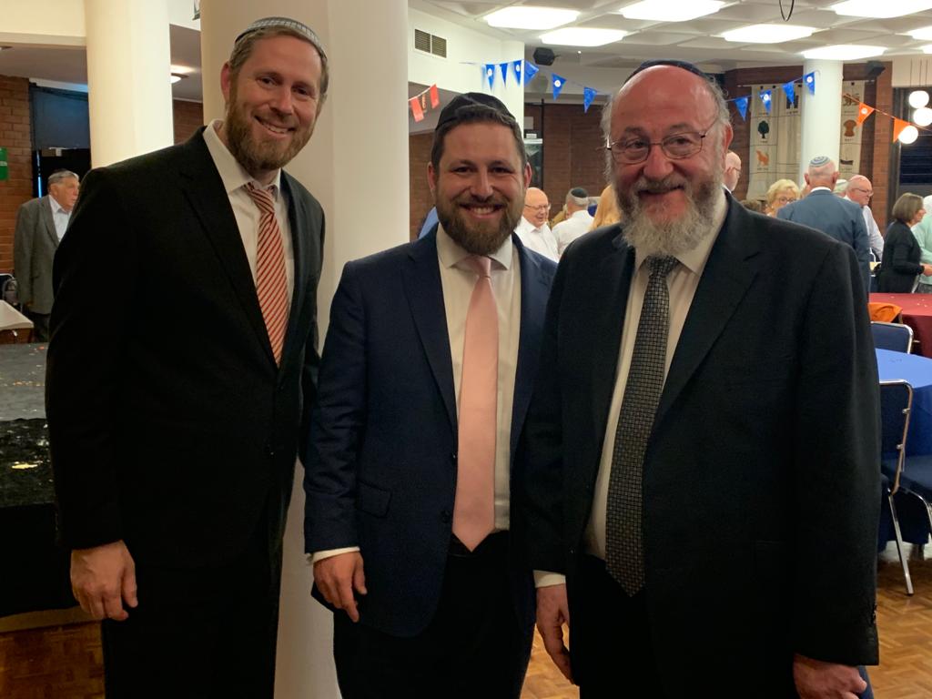 RavJesseHorn's tweet photo. Tremendously grateful to be able to be at the inauguration of Rav Ben Kurzer, equally proud of his accomplishments and excited for future success. Additionally an honor to be with the chief rabbi. https://t.co/V9kH4qLIJ2