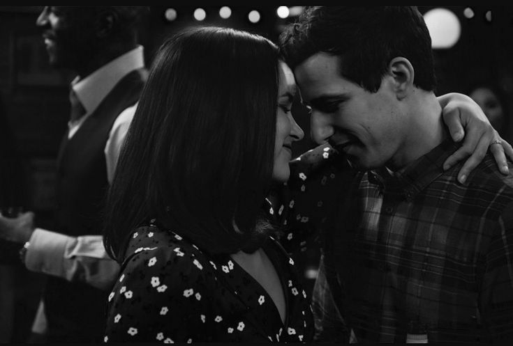 Lilboothang___'s tweet photo. happy wedding anniversary to America's favorite couples!!!! #jakeamy #mondler https://t.co/MllgST56F4
