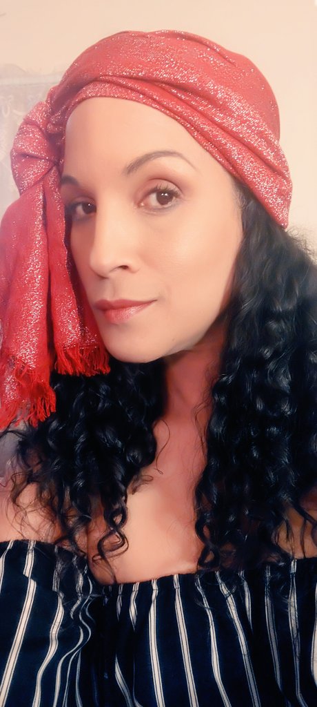 DianaraGold's tweet image. Never "blend" in.........#uniquelydesigned #redscarfmagic #divalicious #sageligibleactress #jazzsinger #songwriter #modellife #goddess @voguemagazine @revlon @ASCAP @tylerperry @Maybelline @Essence 
4MYMUSIC.COM
PATTIECRAWFORD.COM
B4UGO.ORG
