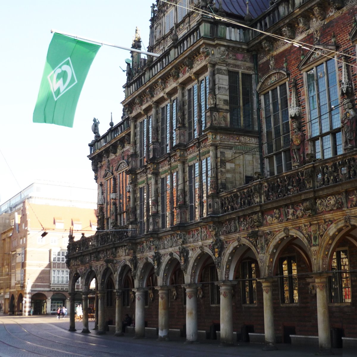 brickoman tweet media