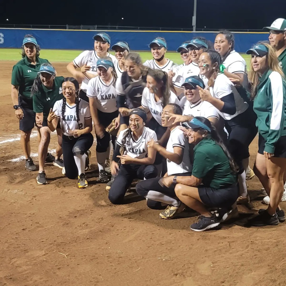 Principal_TJCox's tweet photo. For the first time in Kapaa HS history, our Lady Warriors Softball team claims the State D2 crown.  Awesome job ladies, go warriors! https://t.co/rIzEiWIrFm