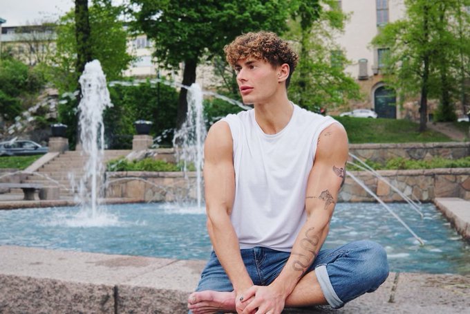 Have a great Sunday everyone 🌸 https://t.co/IuwquETrMg