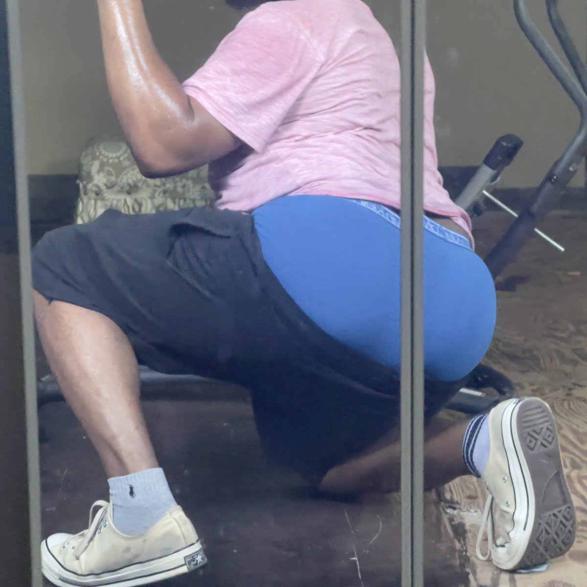 brodyfrio's tweet photo. had to check the cheeks out mid workout 🥵 #gayass #gaybutt #gaymuslcebutt #gayass #asspic #gaybooty #gaybottom #gaystud #gayjock #jockass #jockbooty #gaycub #gaycountryboy https://t.co/wNUt8lcc9I