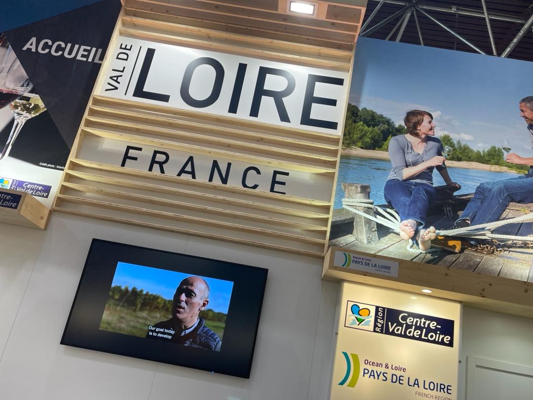 <a href="/FoodLoire/">FoodLoire</a> et <a href="/Devup_/">Dev'up</a> , avec le soutien de <a href="/paysdelaloire/">Pays de la Loire</a> et <a href="/RCValdeLoire/">Région Centre-Val de Loire</a> accueillent 90 vignerons sur le stand collectif à <a href="/ProWein/">ProWein</a> 2022 !
3 jours de salon international pour faire rayonner les vins du Val de Loire 🍷🥂