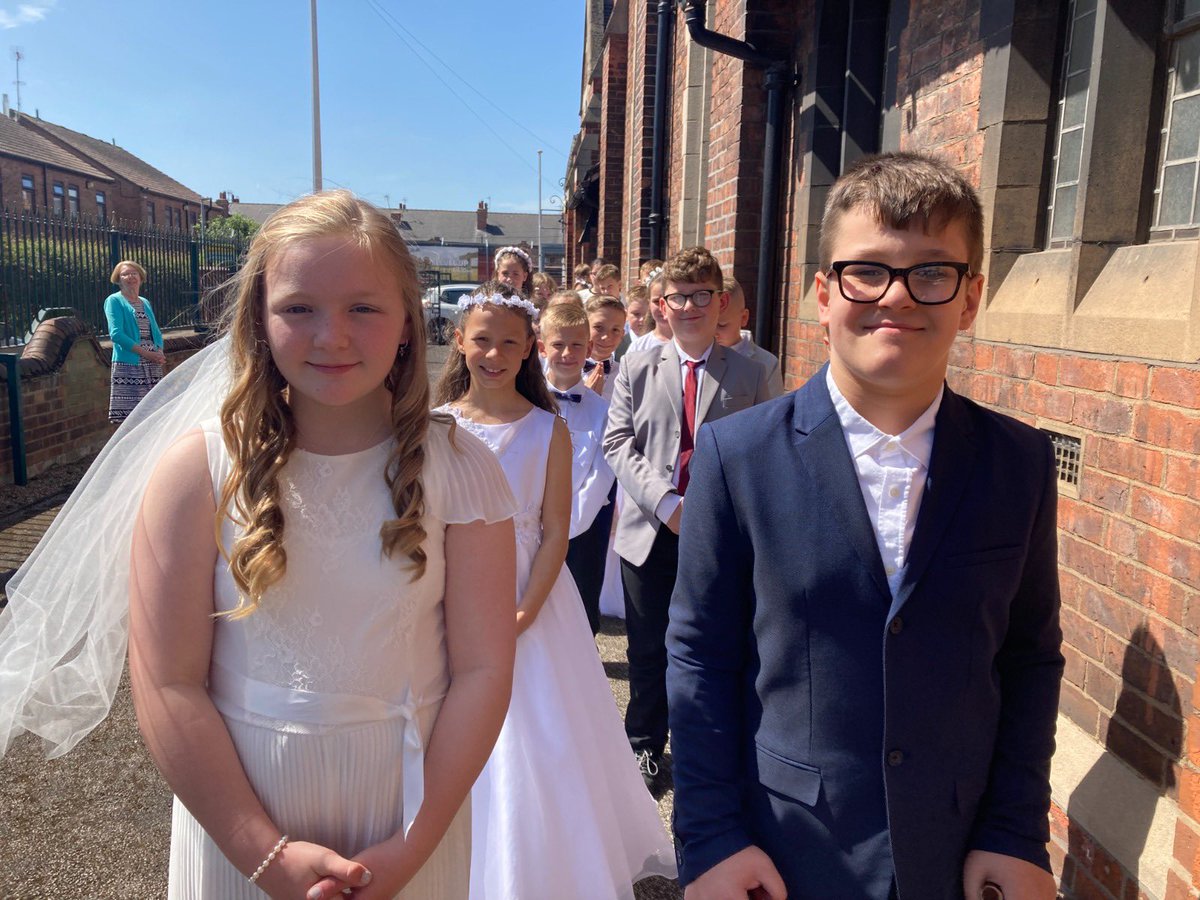 Boobelle's tweet photo. @StJosephsGoole Absolutely glorious day and a beautiful Mass. Well done children, we’re all very proud of you! 🙏❤️ https://t.co/25bIIOu0GX