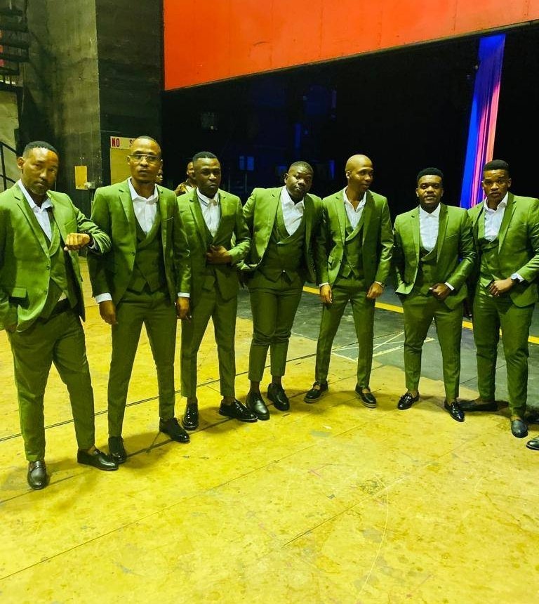 Kwaito72904559's tweet image. Follow them wth love