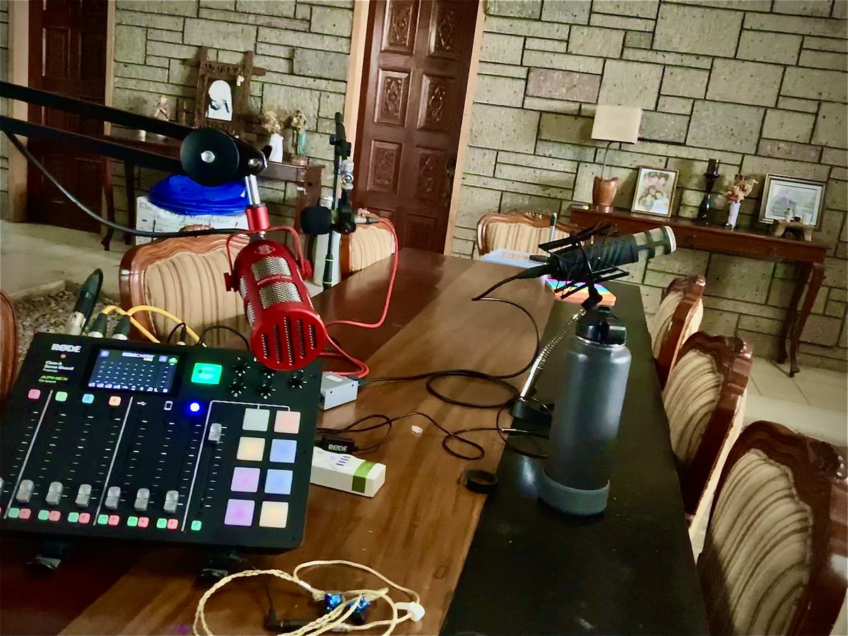 TnTPodcastCDO's tweet photo. Just in case you’re curious…this is what it looks like prior to hitting the record button https://t.co/euh3entgBF