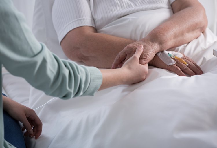 shossontwits's tweet photo. Over twee dagen is het zover: dinsdag om 20.00 uur zullen verpleegkundig specialist @Mettabunk en internist @sabinenetters het publiek meenemen bij de soms complexe indicaties en behandeling van #palliatievesedatie. Belangrijk en geaccrediteerd webinar.

https://t.co/2VPPkAju7V https://t.co/0sc20jbt83