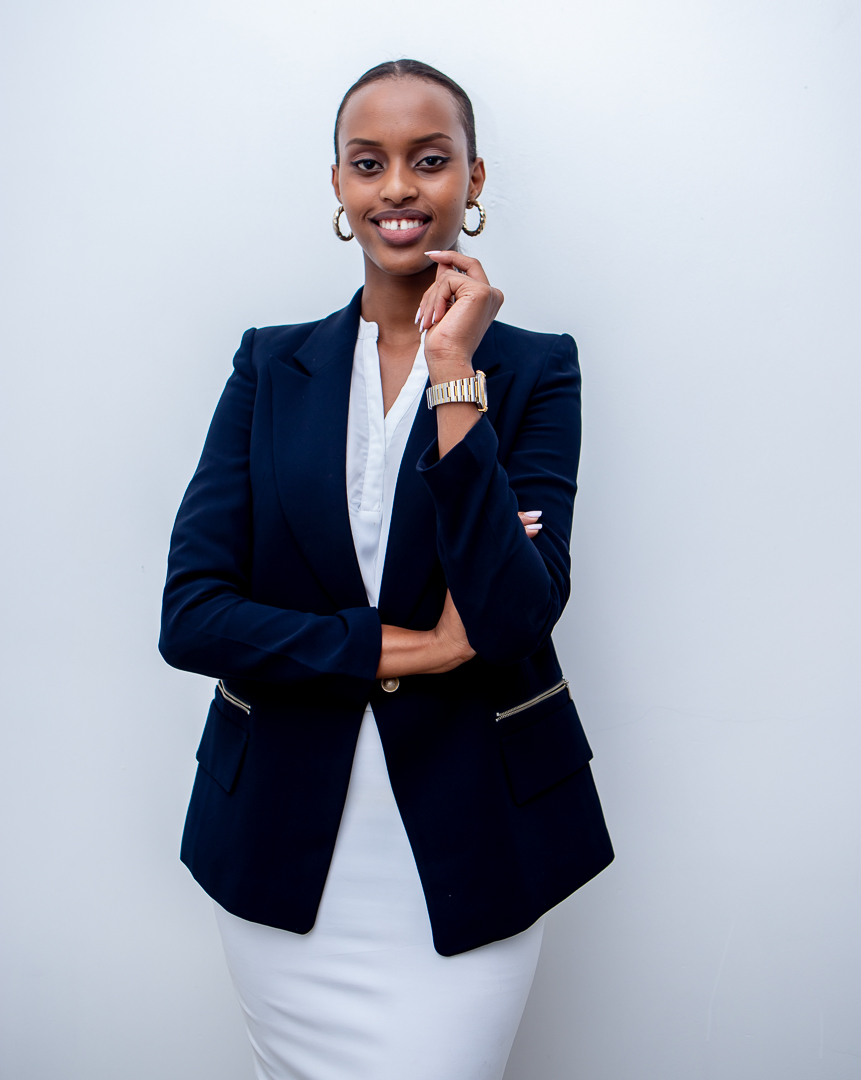 Our very own Miss <a href="/NdengaTeta/">Teta Ndenga Nicole</a> proudly presents you <a href="/DOOGEE_official/">DOOGEE</a> products in Rwanda in Partnership with <a href="/Khonam_ltd/">Khonam</a>.